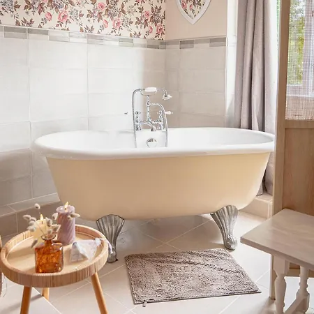 O Vieux Moulin Bed & Breakfast